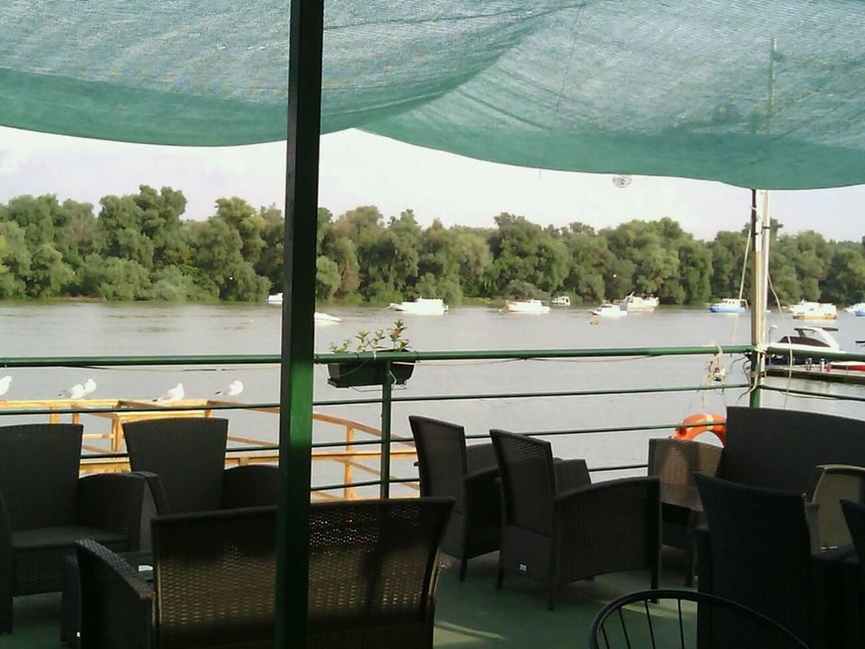 Splav Guest Hause Gusar Hotel Белград Екстериор снимка